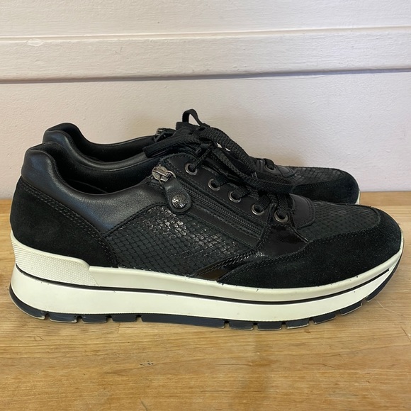 ITALIAN BLACK LEATHER SHOES (9) - Picture 1 of 13